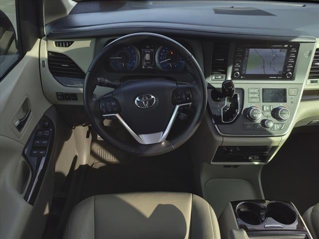 2020 Toyota Sienna XLE Premium